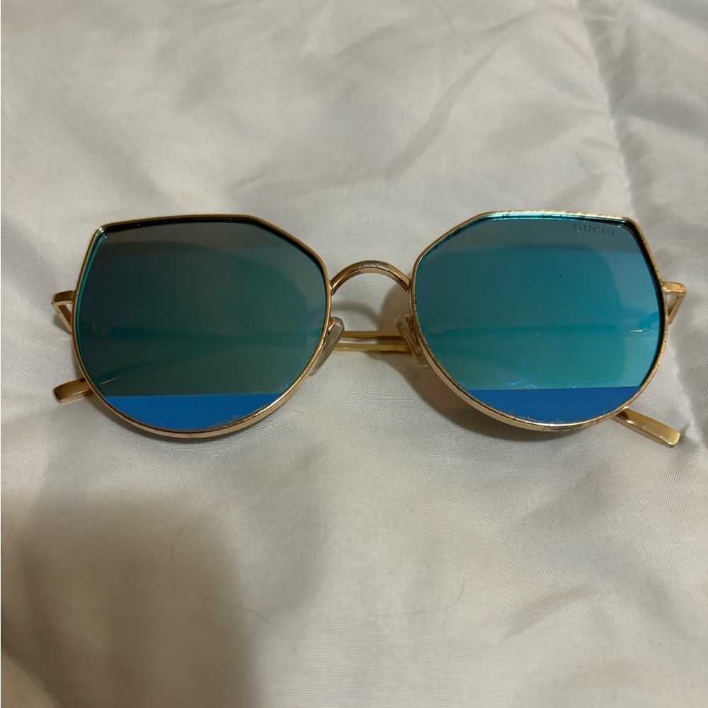 Vintage Gucci Sunglasses - Blue Lenses
